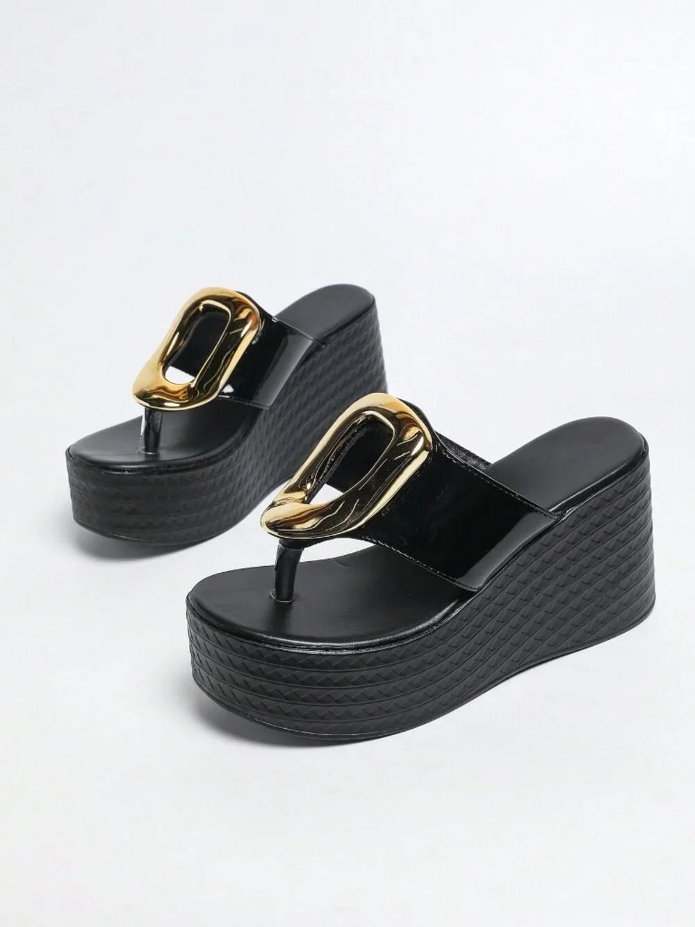 Black Fashionable Women's Metal Buckle Thong Platform wedge Sandals